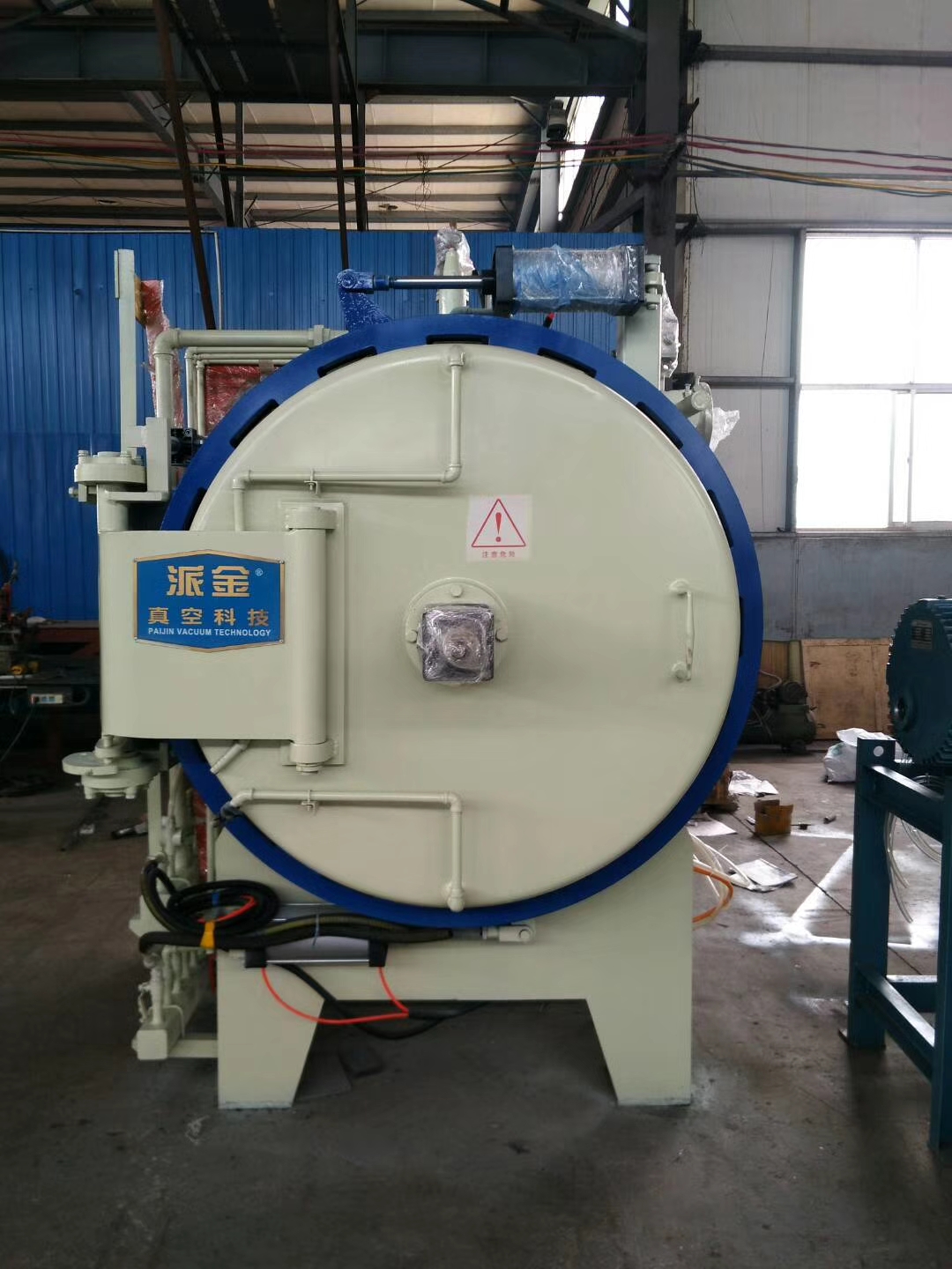 High Temperature Vacuum Debinding and Sintering furnace (6)