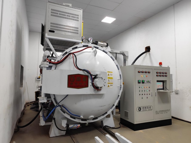 Vacuum gas quenching furnace1